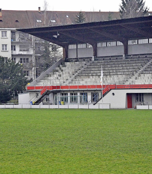 Die Tribne kommt weg, das Spielfeld bleibt.   | Foto: Gramespacher