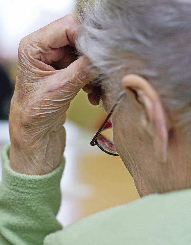Frauen wollen ihrer Familie nicht zur Last fallen.   | Foto: dpa