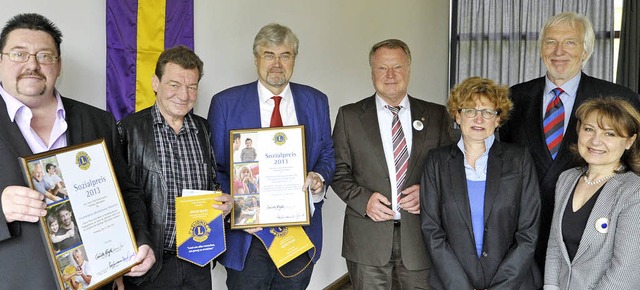 Bei der Verleihung des Sozialpreises, ...na Prpic vom  Lions-Club (von links).   | Foto: Michael Bamberger