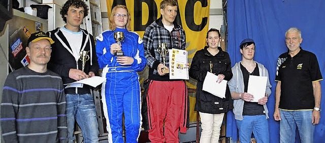 Beim 9 PS Super-Kart siegte Patrick En...k und rechts Vorsitzender Alfred Haas.  | Foto: Verein