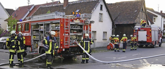 Ihre Einsatzbereitschaft zeigten bei e... Grobrand in der Schreiner Karcher.    | Foto: Schopferer