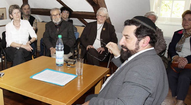 Moshe Navon, Gemeinderabbiner der Jdi... die Aufgaben eines Rabbiners  heute.   | Foto: Dagmar Barber