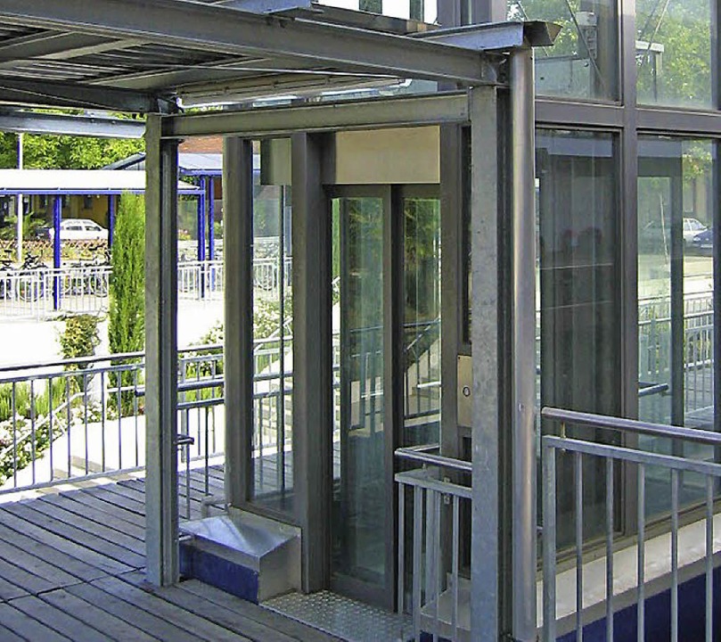 Weil am Bahnhof Efringen-Kirchen kein ...gt den Lift am Bahnhof Bad Krozingen.   | Foto: archivbild: Markus Donner