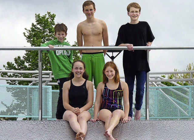 Die Schwimmer der Altersklasse 13/14: ...na Knig und Tom Wellmann (von links)   | Foto: privat