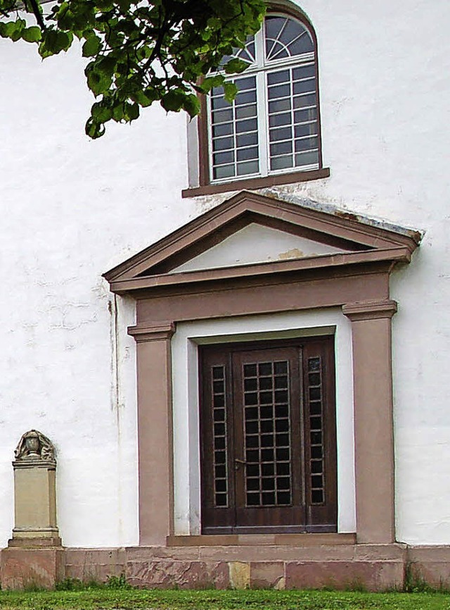 Seitenportal als Haupteingang der Dorfkirche?  | Foto: Pia Grttinger