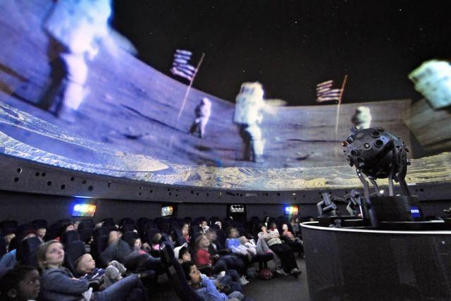 Projektionsanlage schrott - das Planetarium schliet fr vier Monate