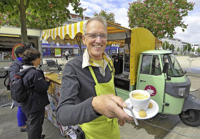 Zweimal pro Woche steht der aktive Ren...20; auf dem Rieselfelder Wochenmarkt.   | Foto: Michael Bamberger