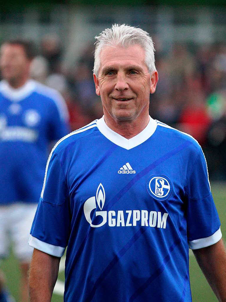 Schalke gewinnt gegen die Elztalauswahl mit 6:3. Schalke gewinnt gegen die Elztalauswahl mit 6:3.