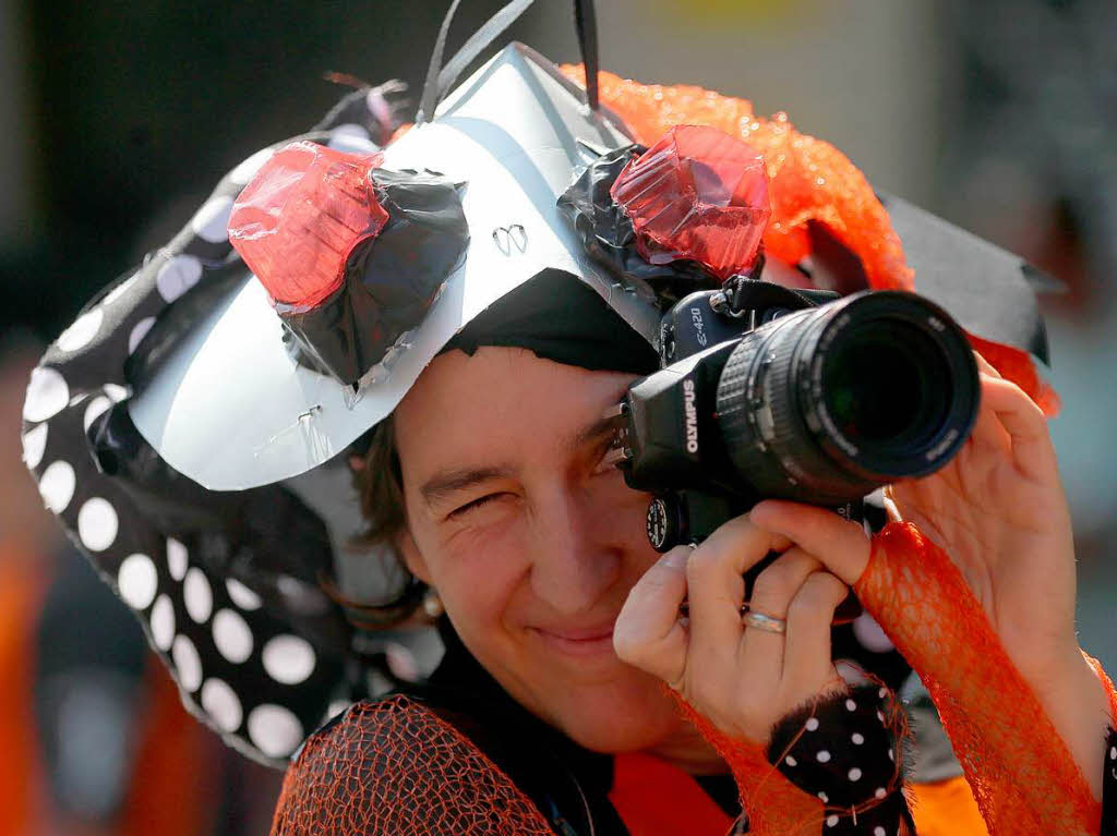 Tanz, Gesang und bunte Kostme: beim Karneval der Kulturen zeigt sich das multikulturelle Berlin von seiner buntesten Seite.