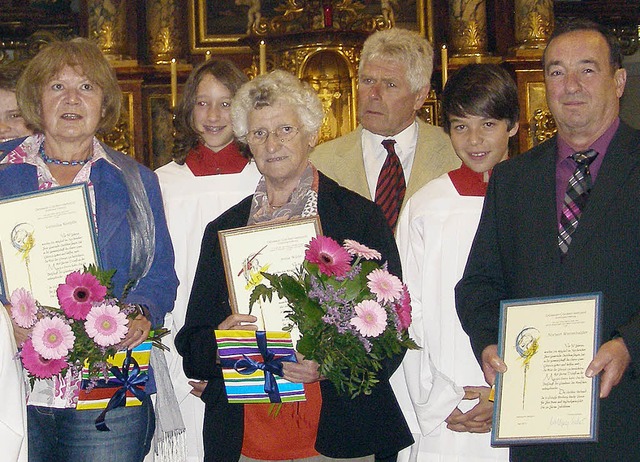 m Altarraum der ehemaligen Klosterkirc...t im Kirchenchor Friedenweiler geehrt.  | Foto: Liane Schilling