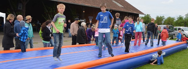 Wer hat denn gesagt, dass ein Pfingsth...Nachmittag ber von Kindern belagert.   | Foto: SENF