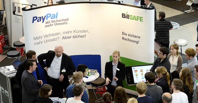 Auch Zahlungsdienstleister wie Paypal ...nden im Messe-Zentralfoyer vertreten.  | Foto: Ingo Schneider