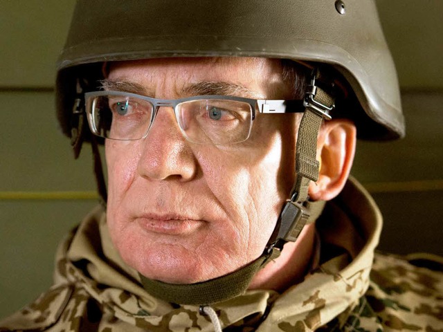Bundesverteidigungsminister Thomas de Maizire  | Foto: dpa