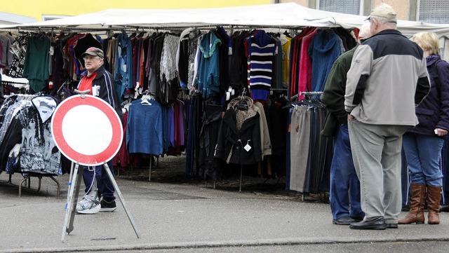 Marktstnde voller Waren, aber nur wen...hlinger Stdtle auch im letzten Jahr.  | Foto: Dietmar Noeske