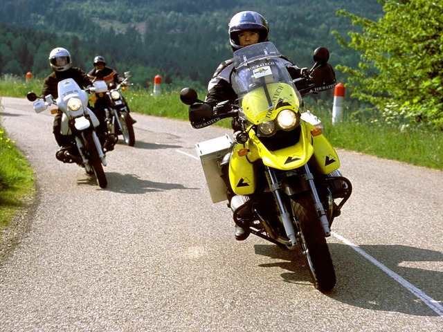 Motorradfahrer genieen einen Trip ins...r fhlen sich dadurch fters gestrt.   | Foto: dpa