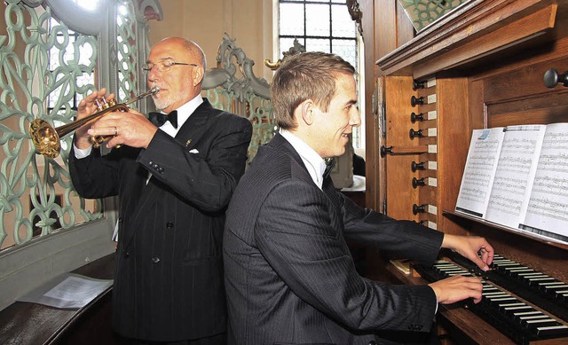 Claude Rippas (links) und Jonas Herzog...stlichen Gkanz von Trompete und Orgel.  | Foto: S. decoux-kone