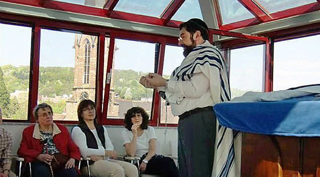 Viel Interessantes erfuhren die Teilne...kirch in der Synagoge in Emmendingen.   | Foto: Elisabeth Speinle