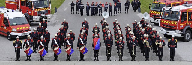 Das renommierte Musikkorps der Pariser...Juni im Biesheimer Fuballstadion auf.  | Foto: privat
