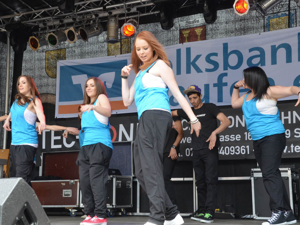 Acht Gruppen, eine Solistin und drei Show-Acts sorgten beim Streetdance-Wettbewerb auf der Marktplatzbhne in Staufen fr begeisterten Jubel