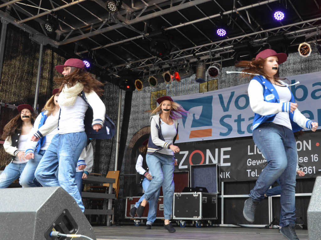 Acht Gruppen, eine Solistin und drei Show-Acts sorgten beim Streetdance-Wettbewerb auf der Marktplatzbhne in Staufen fr begeisterten Jubel