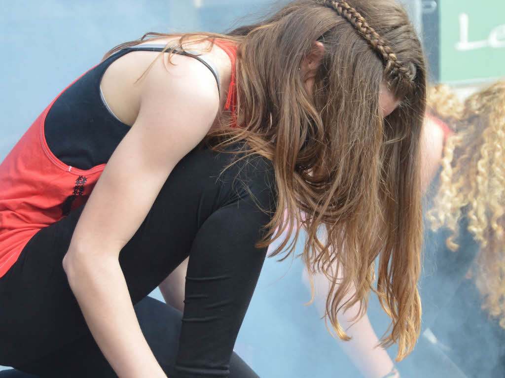 Acht Gruppen, eine Solistin und drei Show-Acts sorgten beim Streetdance-Wettbewerb auf der Marktplatzbhne in Staufen fr begeisterten Jubel