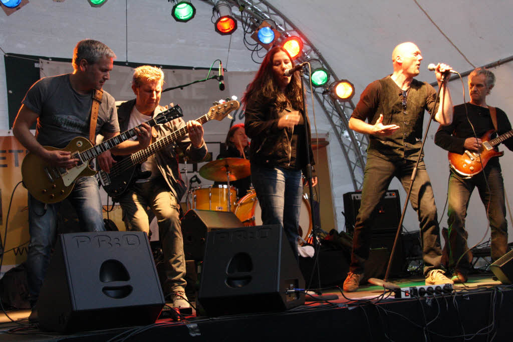 Heie Musik bei khlen Temperaturen gab es an den drei Tagen der Open-Air-Veranstaltung Wein und Musik in Staufen.