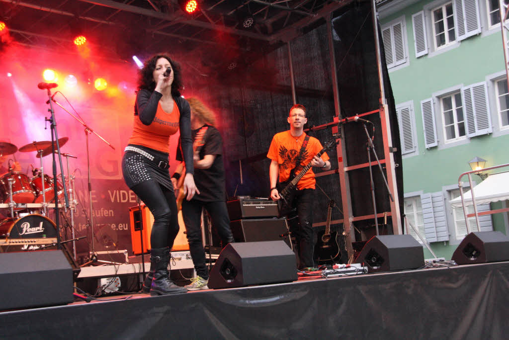 Heie Musik bei khlen Temperaturen gab es an den drei Tagen der Open-Air-Veranstaltung Wein und Musik in Staufen.