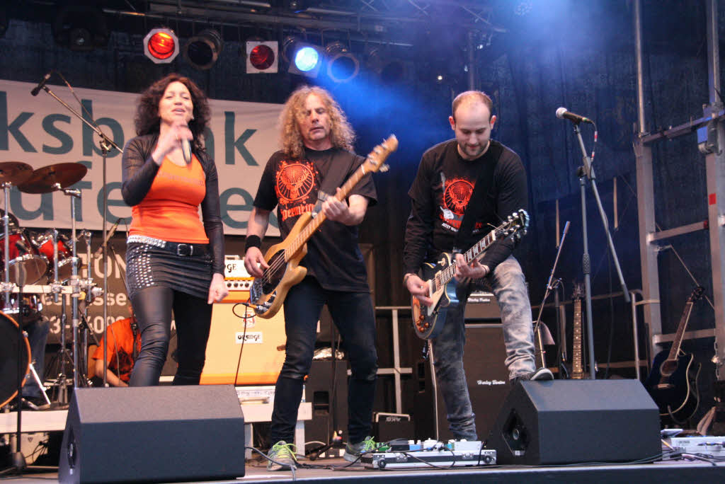 Heie Musik bei khlen Temperaturen gab es an den drei Tagen der Open-Air-Veranstaltung Wein und Musik in Staufen.