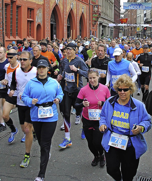 ber 1200 Lufer nahmen am 23. Dreilnderlauf teil &#8211; Rekord.  | Foto: Sedlak