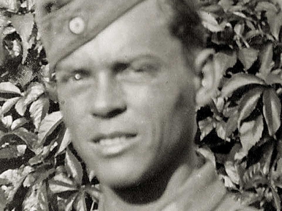 Alfred Pietsch als Soldat 1944  | Foto: Privat