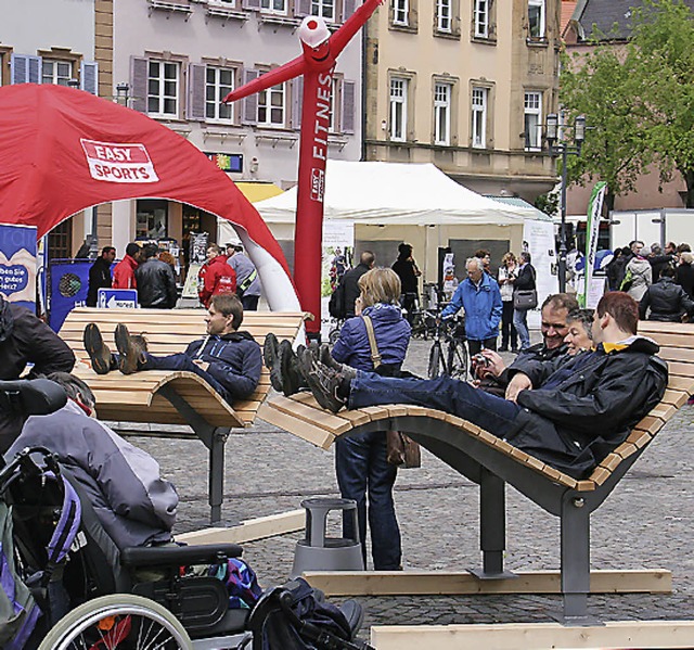 Als die Sonne die Wolken weggeschoben ...en Wohlfhlliegen fr den Stadtgarten.  | Foto: Gerda Oswald