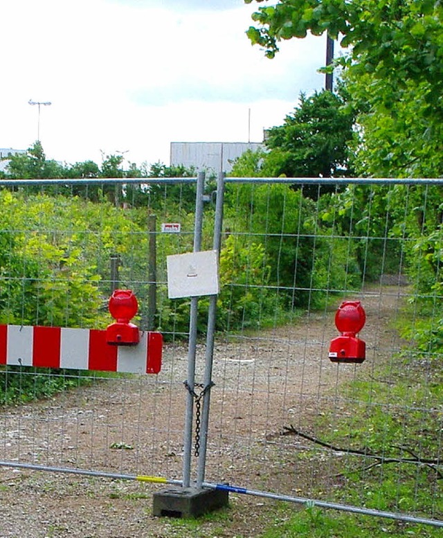 Der Rheinuferweg bleibt fr unbestimmte Zeit gesperrt  | Foto: Rolf Reimann