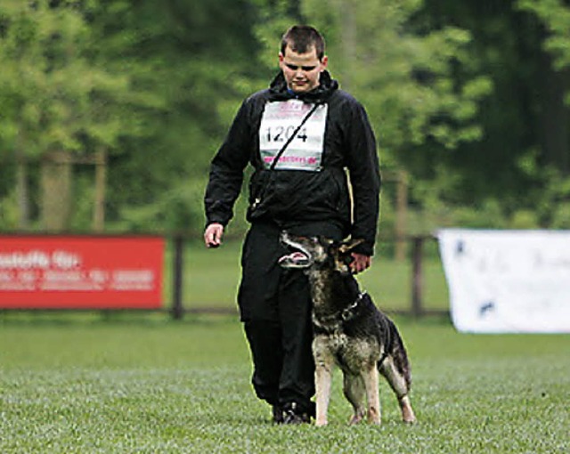 Niklas Stofer mit Sera von der Linzer Aach.   | Foto: Privat