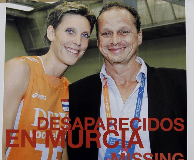 Ingrid Visser und Lodewijk Severein auf einem der Suchplakate   | Foto: dpa