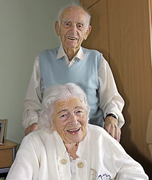 Grete und Wilhelm Filz feiern in Neustadt ihre Kronjuwelenhochzeit.   | Foto: Eva Korinth