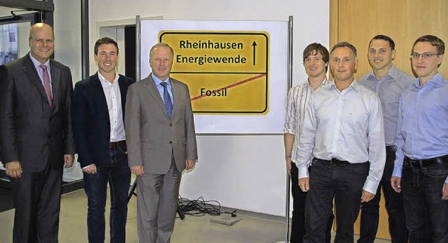 Brgermeister Jrgen Louis (links) und...rterten die Chancen der Energiewende.  | Foto: Jrg Schimanski