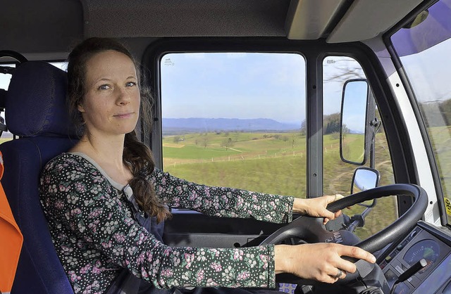 Katharina Raiber ist die erste weiblic...schinistin der Gesamtwehr Rheinfelden.  | Foto: Jannik Schall