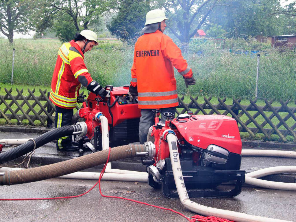 In Hausen mssen viele Keller und der Schmutzwasserkanal abgepumpt werden.