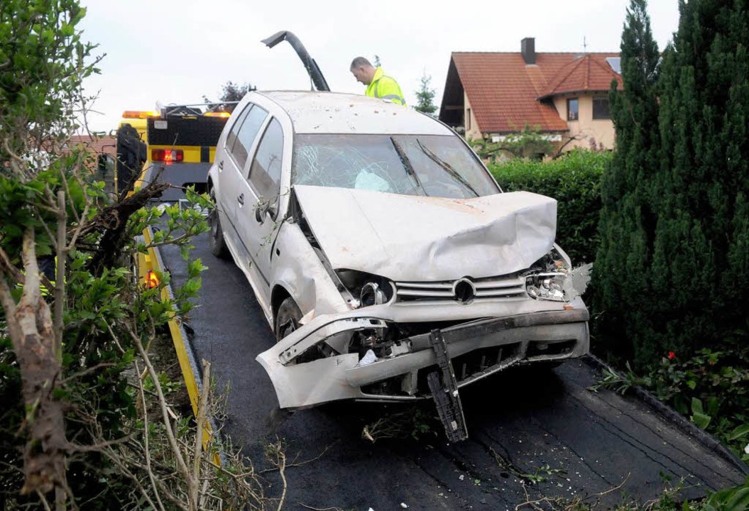 18-Jähriger knallt mit seinem Golf ins Wohnzimmer - Meißenheim