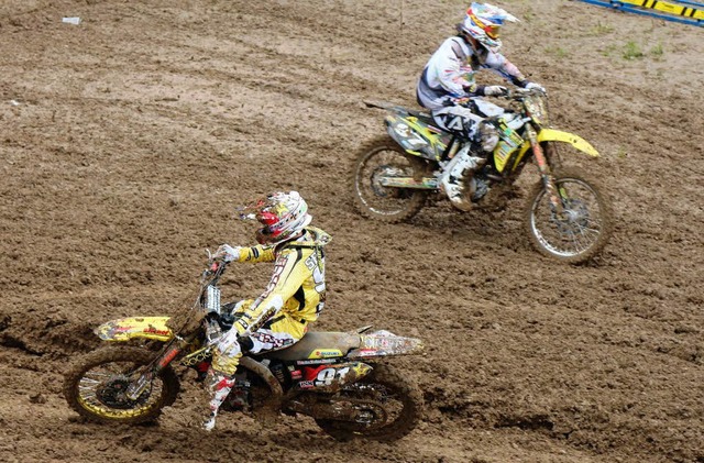 Der Schlamm spritzte beim Motocross-Rennen nach allen Seiten.  | Foto: Hans-Jrgen Hege