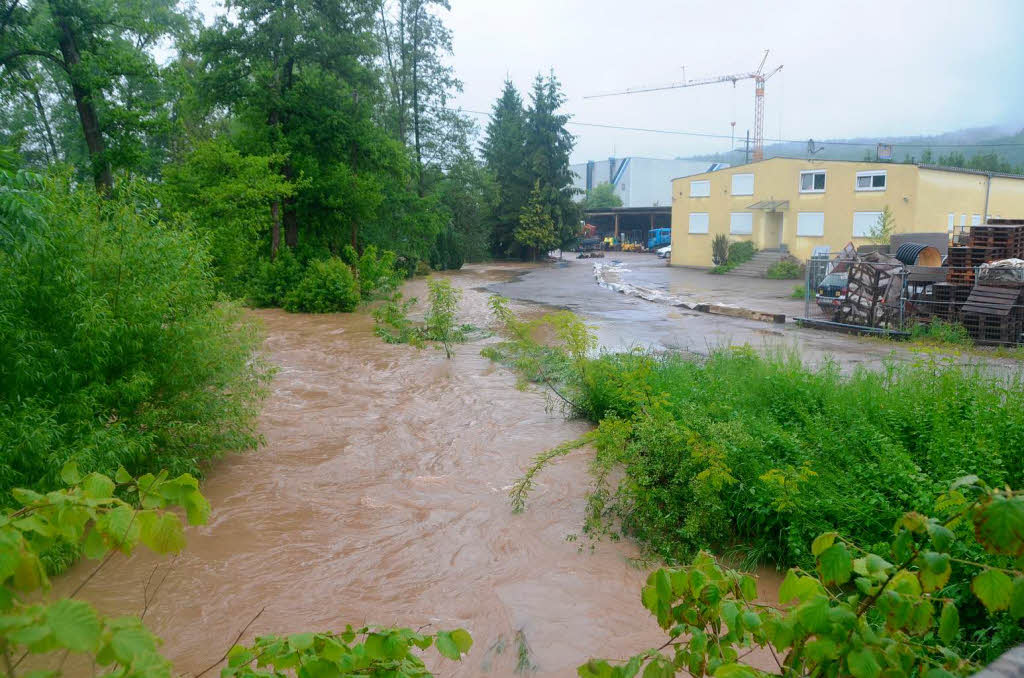 Das Hochwasser an der Kander und am Rhein, wie es die BZ-Redakteure und unsere Leser sahen.