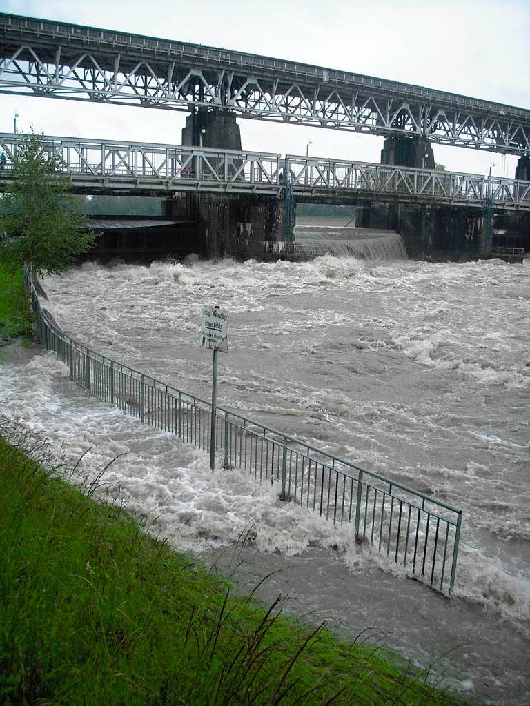 Das Hochwasser an der Kander und am Rhein, wie es die BZ-Redakteure und unsere Leser sahen.