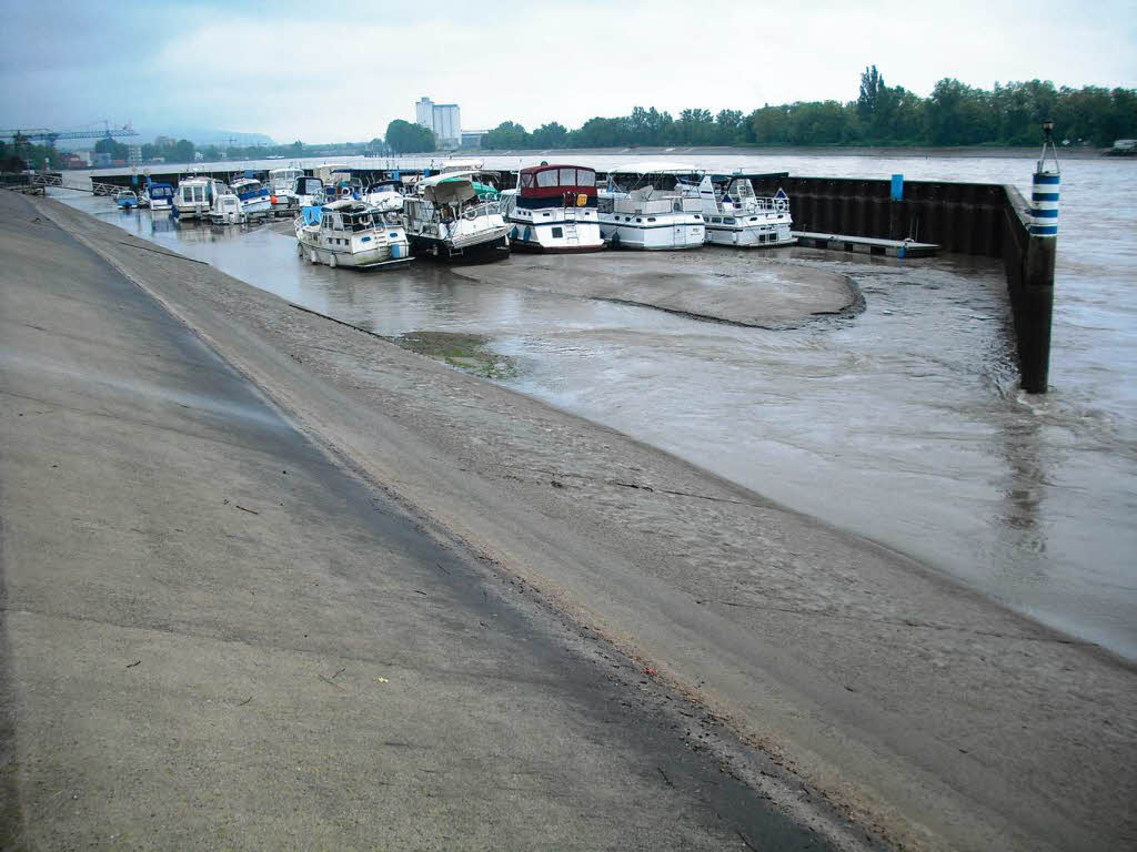 Das Hochwasser an der Kander und am Rhein, wie es die BZ-Redakteure und unsere Leser sahen.