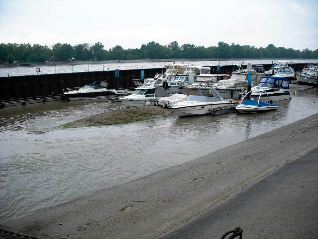 Das Hochwasser an der Kander und am Rhein, wie es die BZ-Redakteure und unsere Leser sahen.