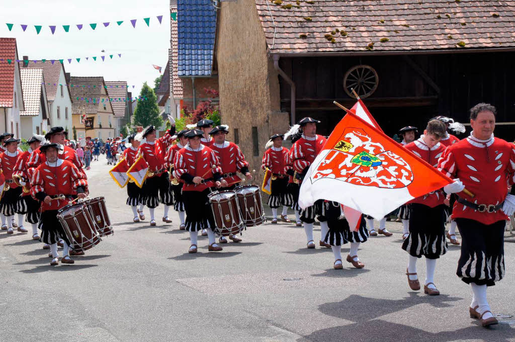 Festumzug beim Fanfarenzug Weisweil