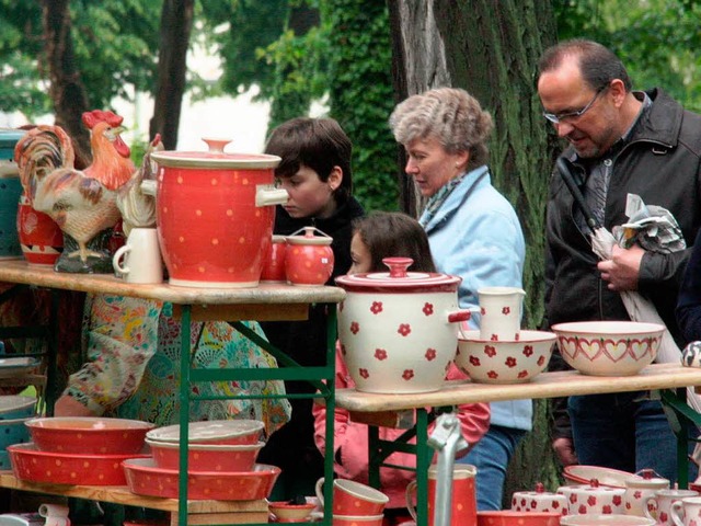 Mit ihren bunten Farbspielen sorgten d...Weinfestgelnde  fr Frhlingsgefhle.  | Foto: Christine Aniol