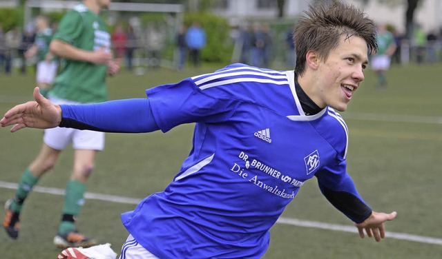 Nur Fliegen ist schner: Stefan Ketter...reffsicherste Strmer des FC Neustadt.  | Foto: Patrick Seeger