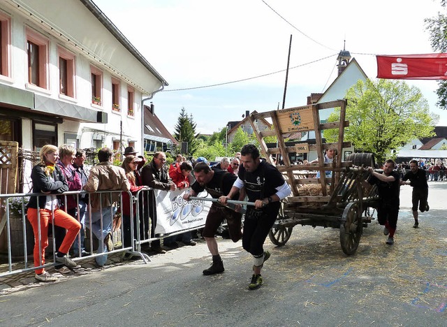 Kraft und Ausdauer waren beim Rennen um den begehrten Titel gefragt.   | Foto: Heidrun Simoneit