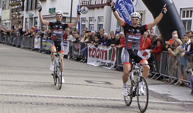 Das Sprintrennen von Kirchheim gewann ...hias Veit (vorne) und Marcel Fischer.   | Foto:  Team