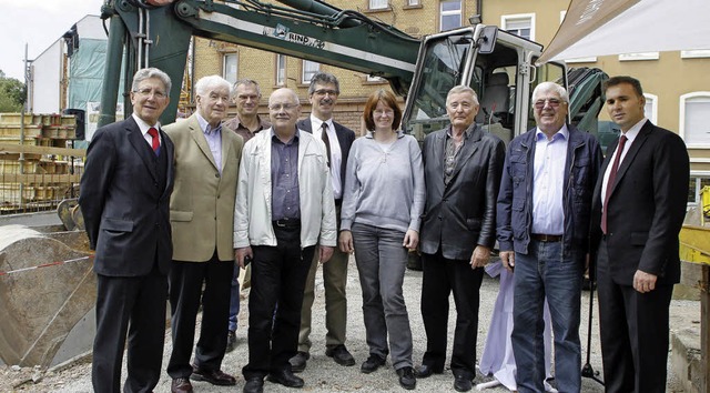 Der Aufsichtsrat der  Stdtischen Wohn...s Schwamm, links OB Wolfgang G. Mller  | Foto: HEIDI FSSEL